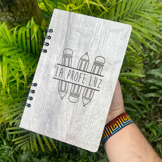 Cuaderno en madera Profe